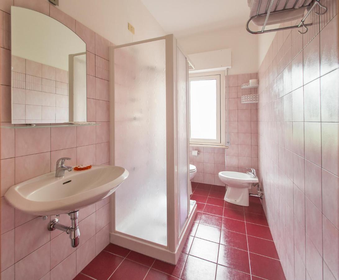 Albergo Il Veliero Pineto Luaran gambar